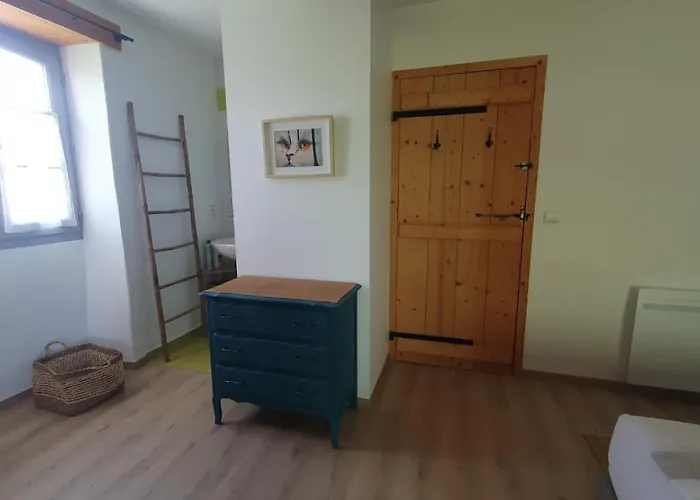 Maison D'hotes, Mourenia A Gr65